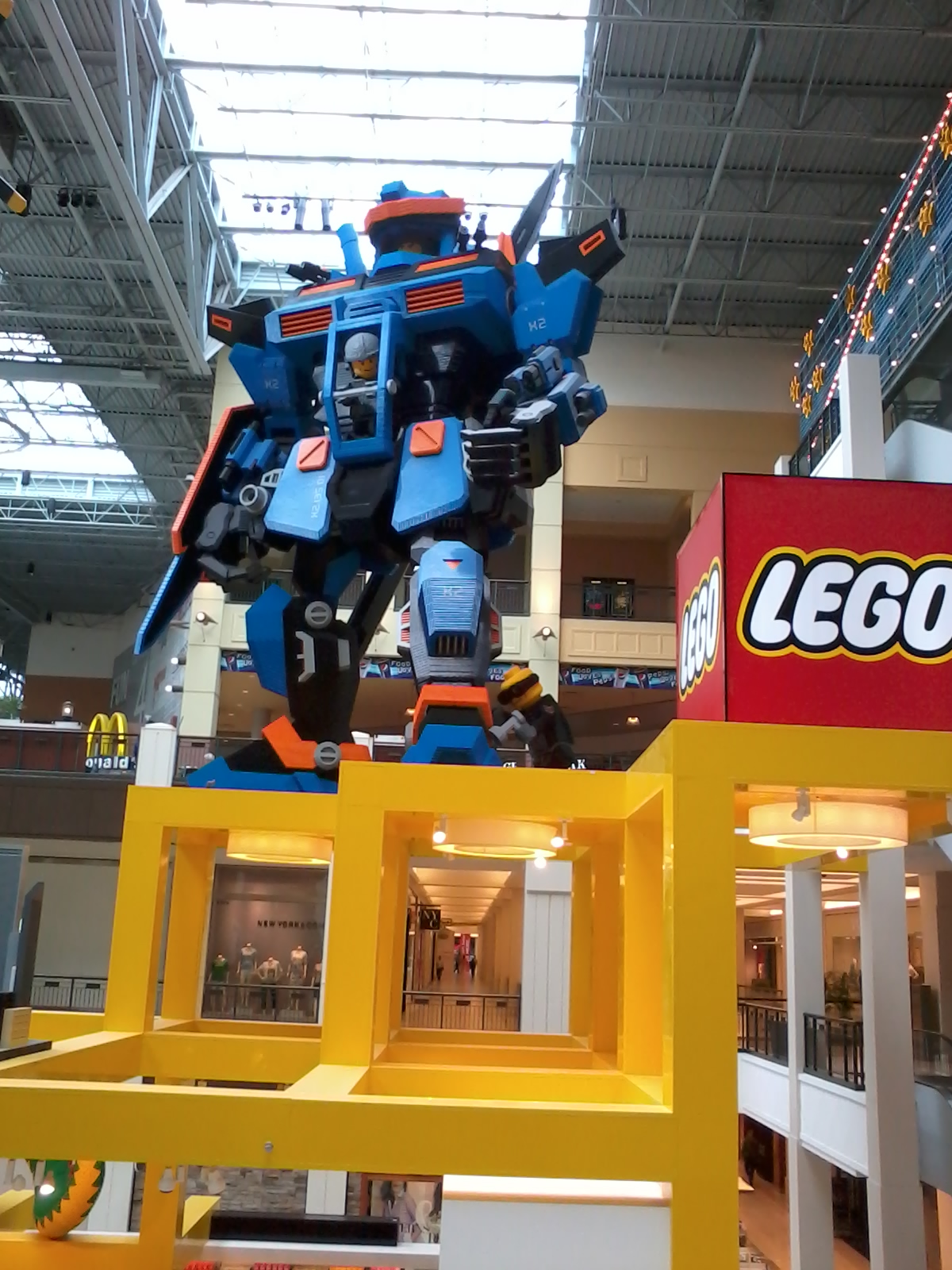 Giant LEGO-transformer